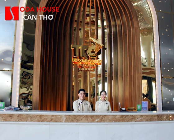 Dịch vụ ăn uống tại phòng (Room Service) ở khách sạn tình yêu Cần Thơ - 2