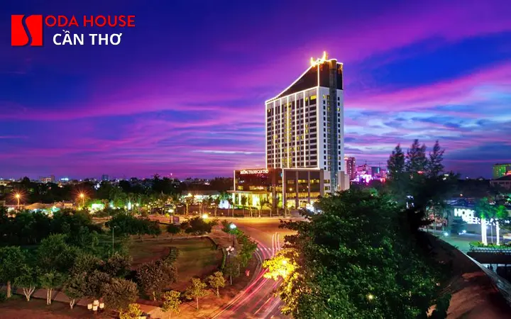 Dịch vụ ăn uống tại phòng (Room Service) ở khách sạn tình yêu Cần Thơ - 5