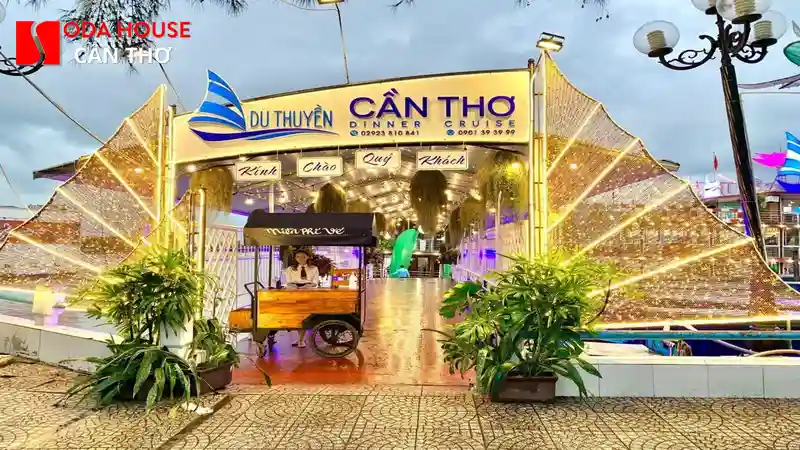 Thuê du thuyền Cần Thơ ăn tối trên sông Hậu: Giá vé & Review - 3